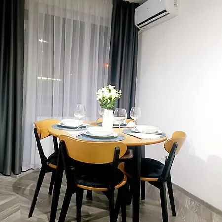 2 * Varna